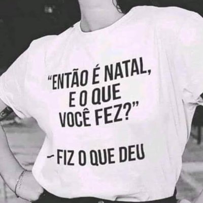Jornalista e Pedagoga. Mãe solo e empreendedora. Feminista, Gorda. Tá facin? Não, mas vamo aí. #forabolsonaro