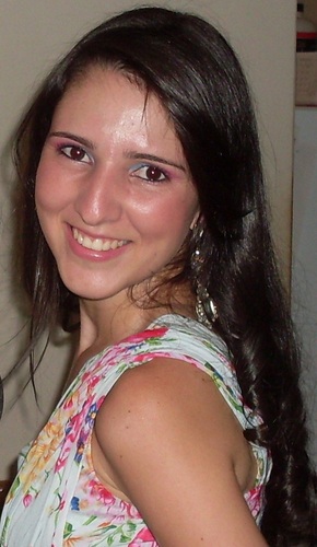 Lorena_Naves's profile picture. Fisioterapeuta, cristã , pequena de um coração gigante! ^^