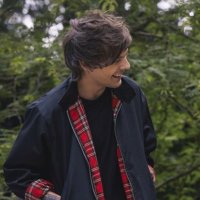 lauh!🐈‍⬛VAI VER O LOUIS/ off(@harrysilyy) 's Twitter Profile Photo