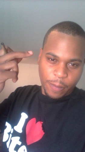 ima muthafuckin g like 20....50 dollar bills