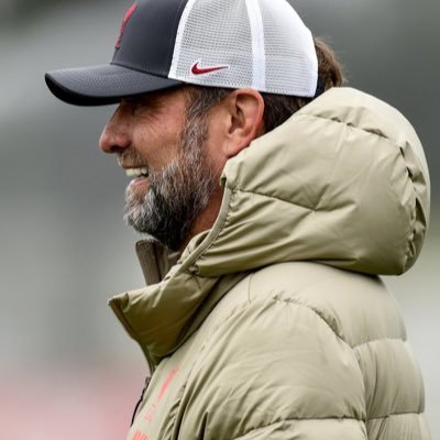 midonaz12's profile picture. Average One