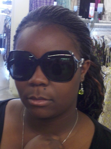 aurayasemone's profile picture. 