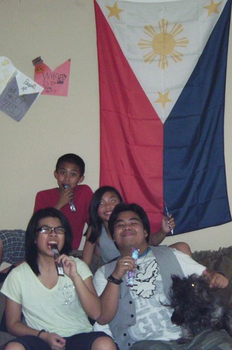 im kuya b. (also manong b. & chef b. by others) & im a self proclaimed chef