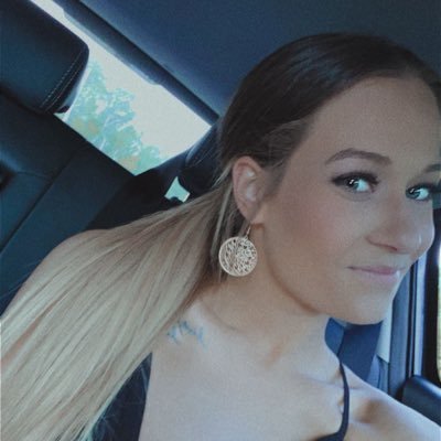 abbyrosee_'s profile picture. 