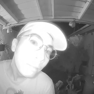 Idkmybffjason's profile picture. But I'm not a physicist