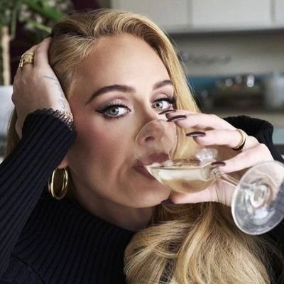 thendolidala_'s profile picture. 