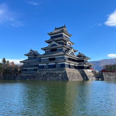 オジサンですが気持ちだけは若者！城・歴史・旅・神社仏閣・酒・食事・ライヴが好き！歴史関連の旅を主に投稿いたします♪（投稿時と撮影の時期はバラバラです）千葉県民で愛猫は娘と息子の2匹♪ 🏯 「城郭と歴史好きの部屋」の名前でオープンチャットとInstagramをやってます！間違いがあればご指摘下さい♪エロ、投資副業はＮＧ