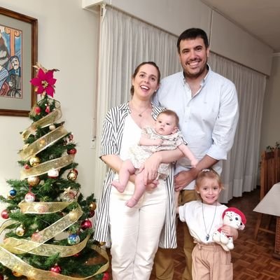 Padre de Juana y Joaquina, casado con @locadelaventana y muy manya. Ahora en busca de nuevos proyectos. Aprendo a liderar proyectos y a motivar equipos.