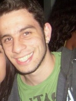 Eu posso estar completamente enganado
Eu posso estar correndo pro lado errado
Mas a dúvida é o preço da pureza
É inútil ter certeza