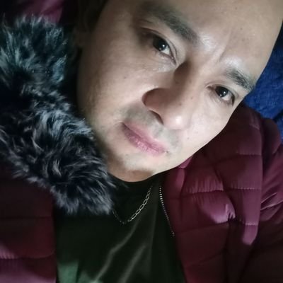 vivir la vida al maximo es mi lema..Donde otros ven dificultades yo veo planes de enseñanza...