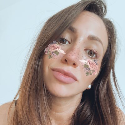 “Cuando el poder del amor supere el amor al poder, el mundo conocerá la paz”