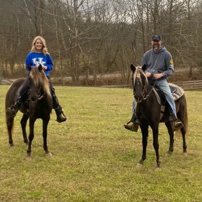 Husband to a wonderful wife and father of 3 beautiful girls! Educator and 1st generation cattle farmer! Loving life on the farm...