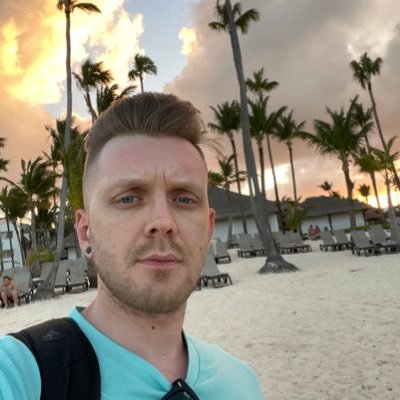 mo4islona's profile picture. Музыкантишка в Anacondaz вечером, программистик утром