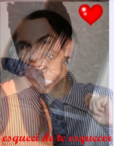 sou mais uma fã de paixão do luan santana , seja o q for estarei com vc pro  que der e vier ! te amo de mais não vivo sem vc ! esqueci de te esquecer  amor !!♥♥