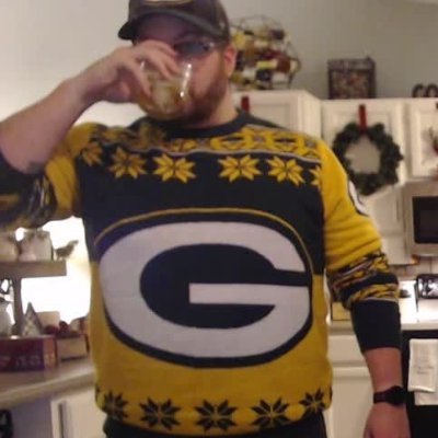 Packers, making stuff, whisk(e)y, lifting, and crude humor. Vids & words for @acmepackingco.

I never like tweets and I'm not wearing pants in my profile pic.