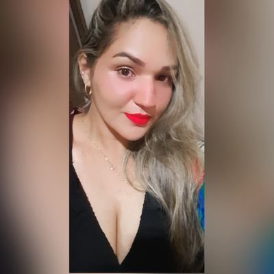 Ana_SoaresQ's profile picture. Tudo que não é eterno, é eternamente inútil...