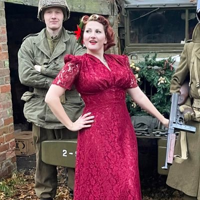 Britain's WWII Vintage Pin-Up Entertainer... Singer, model, writer, crafter and mother!