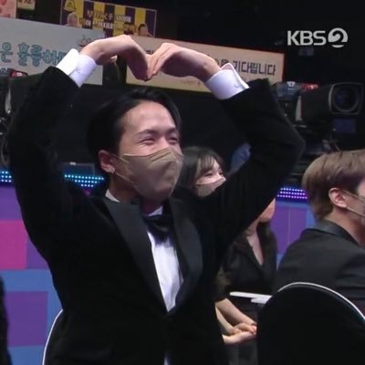 KimRavii215's profile picture. 막네 라비 1박일 가족