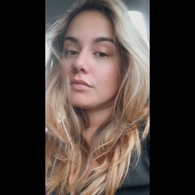 HeyStrangerrr's profile picture. 