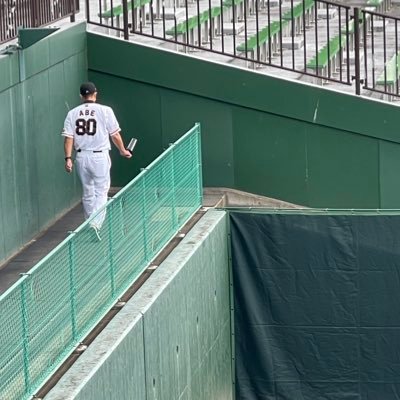 根っからの🐰推しです！！ファンの方仲良くして下さい！ 気まぐれに好きな事等を呟きます。スポーツ文化など。→日本/野球/スポーツ/ESPN/呑み食い/かわい子ちゃん/日本料理/旅行/家電/車/漫画/ゲーム/アニメ/映画/音楽/伝統芸能 ※突然、お邪魔する事がありますがどうかご容赦ください※