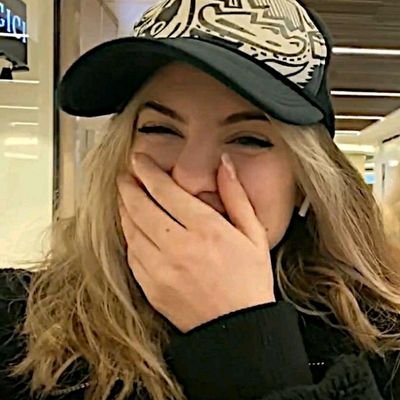 Nur_solmaziniz's profile picture. 