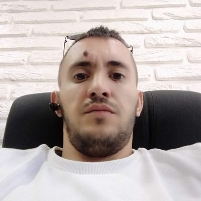 AndreiNegrescu5's profile picture. 