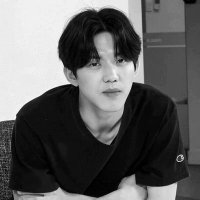 립 lif (@waeffleu) 's Twitter Profile