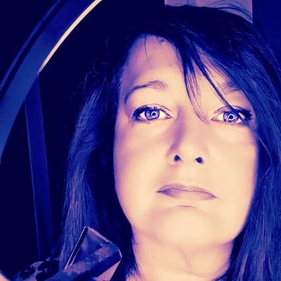 Carpe Diem ♣️. C'est doux,ça♠️ , ça irrite.Rester sur le♦️? Prends tes cartes et play the game.❤