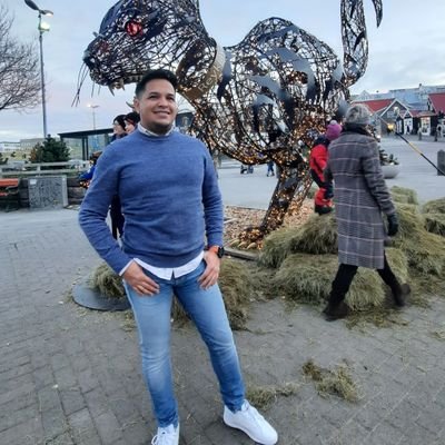 No deje que el mundo cambie tu sonrisa ☺ has que tu sonrisa cambie al 🌎 mundo