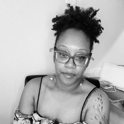 Prof + Queer + Black Feminist + Wellness Consultant + Licensed in IN + CO + AK (she/her) + Artist 🎙 #reclaimingsoulworkpodcast