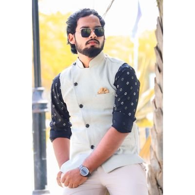 आप हमे पढ़ पाए आपकी हिंदी अब इतनी भी अच्छी नही 💪 Pandit💪