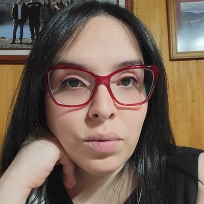 Abogada, feminista, neurodiversa, army, doglover, globofóbica.