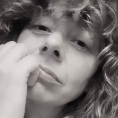 El ahora construye cualquier indicio de futuro, la eternidad es aburrida…