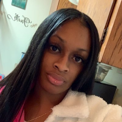 If you gone watch me you might as well follow me 😜 yes this is for you 👏🏾