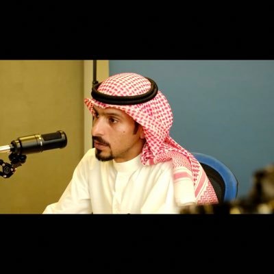 ur_q8's profile picture. أُخيّط جراحاً لا تَرونها…