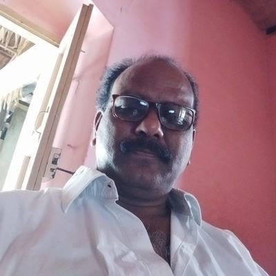 மனிதர்கள் மனிதத் தன்மையுடன் மனிதர்களாக வாழவேண்டும்.