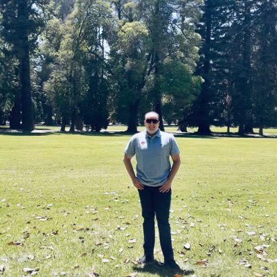Licenciado en Administración!! En el arte de ascender, el triunfo, no está en no caer, sino en no permanecer caído ¡Piensa en Grande y Seras Grande!