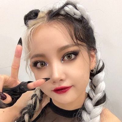 arangindarkland's profile picture. • 𝘧𝘢𝘯 𝘢𝘤𝘤𝘰𝘶𝘯𝘵 • Pink Fantasy word domination