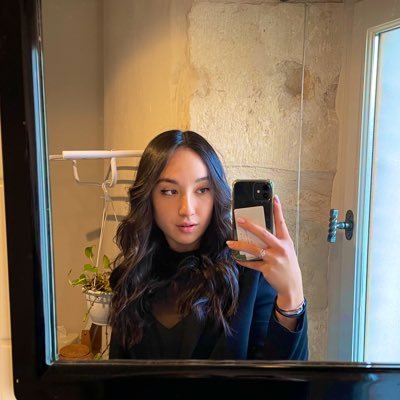 RmrtLou's profile picture. with emotions