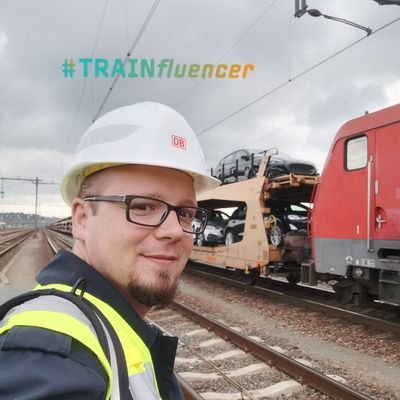 Egal wie gut ihr fahrt, ich fahre Güter! 
#Lokführer, #TRAINfluencer, #Betriebsrat, #EVG.
#Feuerwehr Oberbrandmeister.