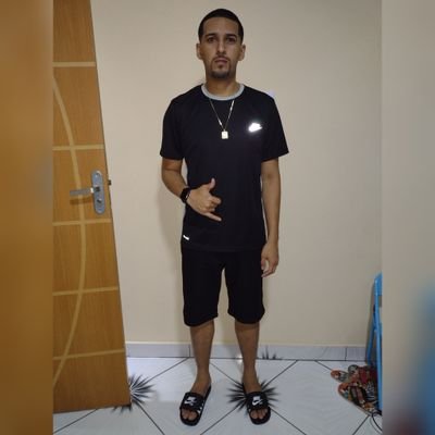 Apesar dos problemas, a gente tem que manter a postura, e estar sempre sorrindo 🍃🍃