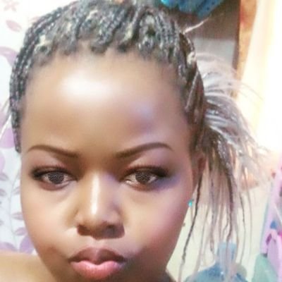 adrian19_juliet's profile picture. 