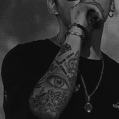 ini izky!! jan panggil kak kaiz or kakak, dah disatuin || 𝐰𝐫𝐢𝐭𝐭𝐢𝐧𝐠 𝐚𝐜𝐜✏ ; 𝐥𝐨𝐯𝐢𝐧𝐠 #𝐁𝐓𝐒 𝟐𝟒/𝟕 || cc : https://t.co/yhvbrVRqzF