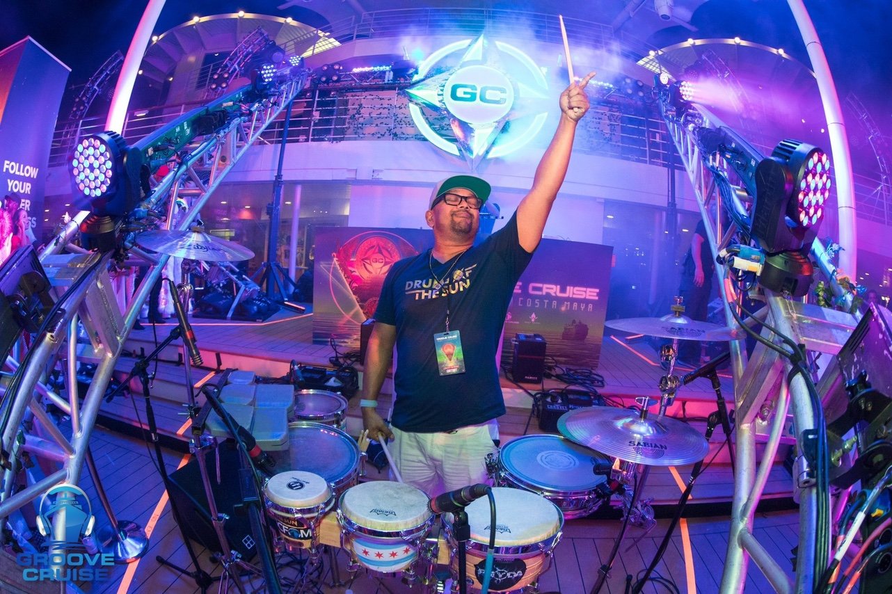 Nightclub percussionist, IT Manager, fantasy football guru, Die-hard Cubs, Bears, Bulls & Blackhawks fan; 1/2 of duo @drumsofthesun