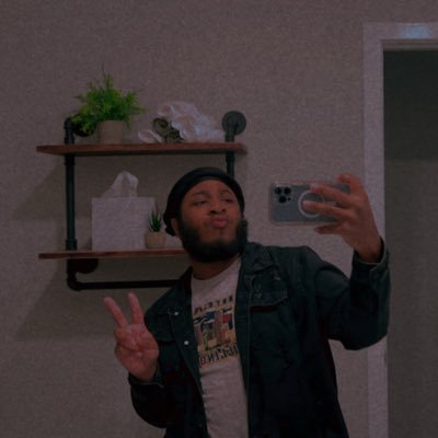 JacksonDazhon's profile picture. Pre Med / Biomedical Science Major