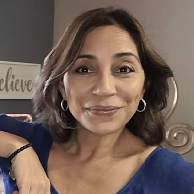 I help women: reduce stress and rewrite their life story intentionally. Reiki Master - Law of Attraction Coach - Distance Healing - Crystals & Angelic Healing