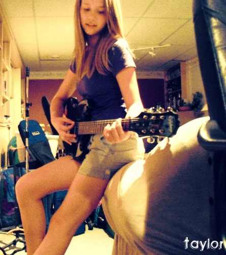 sing_dance_actt's profile picture. Sing
Dance
Act