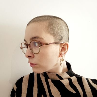 Lau_crga's profile picture. 🖍️ Soy diseñadora 🍕 Amante de la gastronomía y el buen comer ⚡ Y muy, muy friki fan de Harry Potter