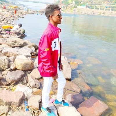 thakur_chhora's profile picture. 🔝👺👉🏻 हम मरेगें ⚡भी तो उस🔥 अंदाज से..⚡ जिस अंदाज🔥 में लोग ⚡जीने को 🔥भी तरसते है.👺🚩
