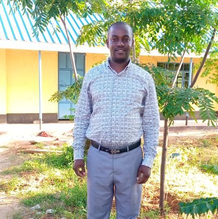 Nikskyalo1's profile picture. Life is for living